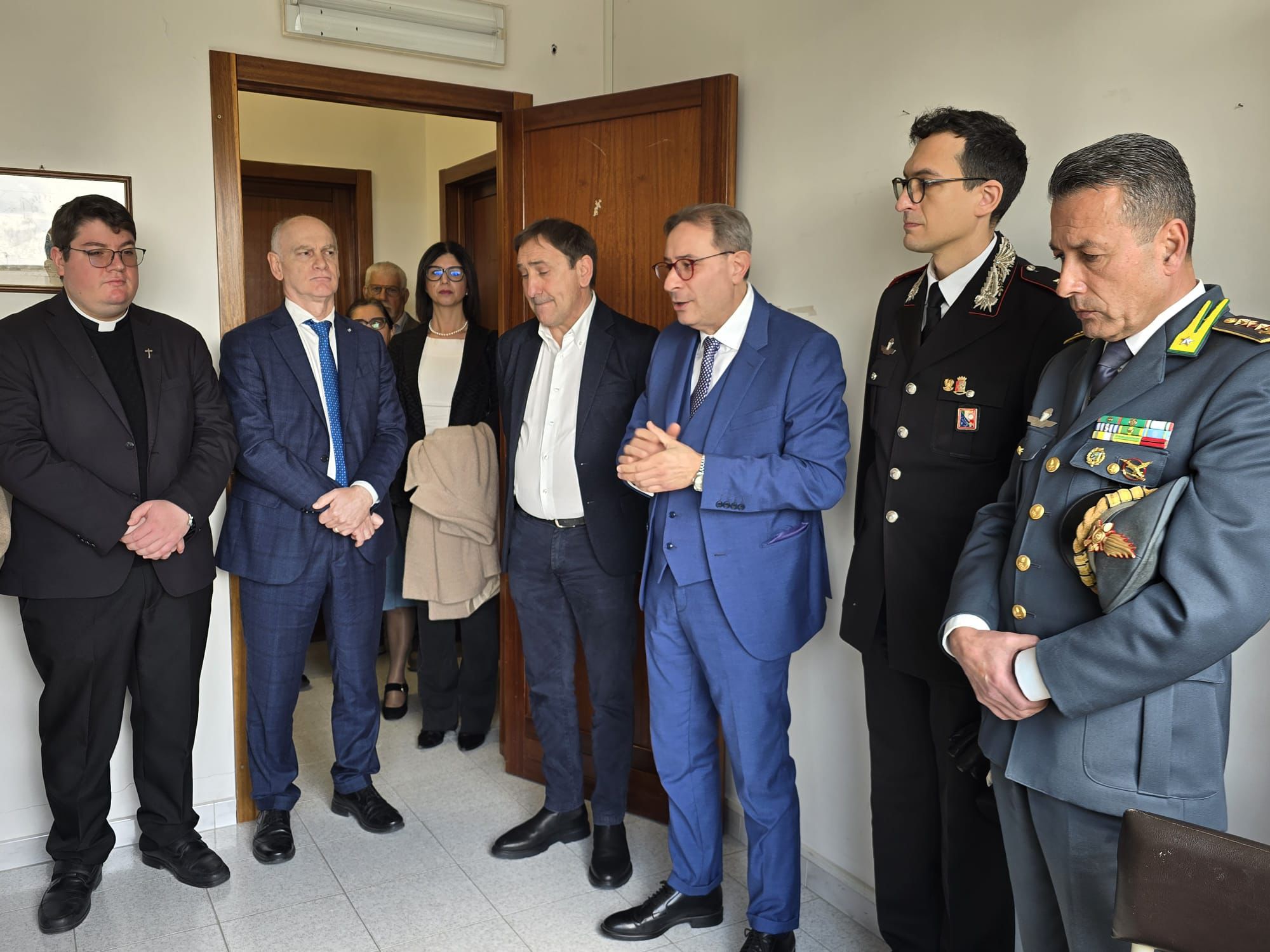 Istituzioni, Chiesa e Forze dell’ordine unite contro l’usura: a Torchiarolo un presidio di prevenzione